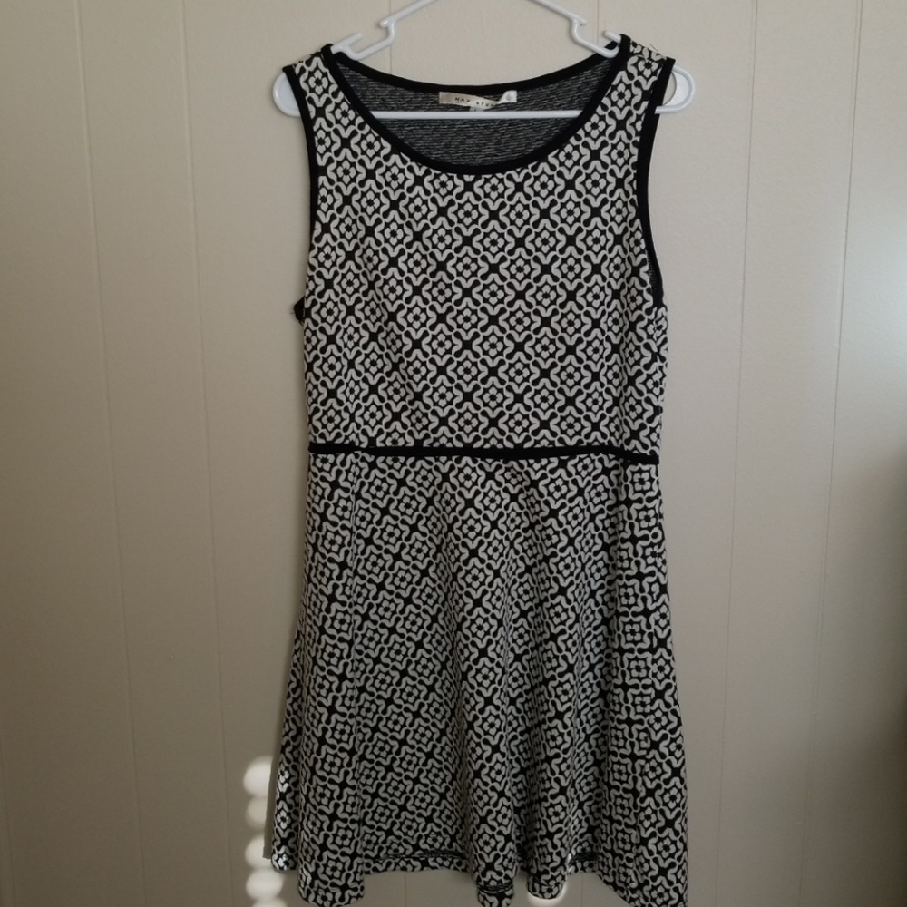 Casual A-line fit dress